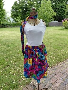 Vintage 90s colorful tropical culottes & scarf belt Made in the USA Womens M